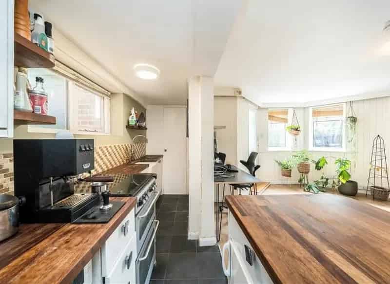 One Bedroom Flat Telegraph Hill Modern Kitchen Near New Cross Gate