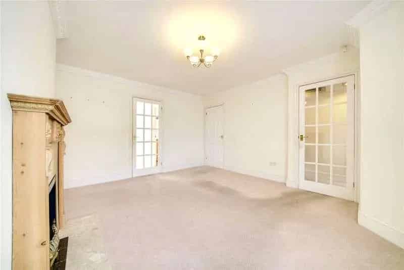 3 Bed Semi-Detached House for Sale