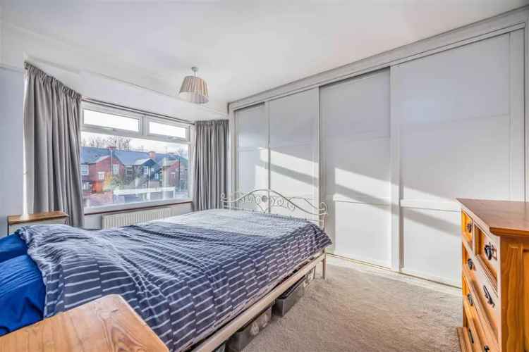 3 Bedroom Terraced House to Rent Baffins Garage Rear Access