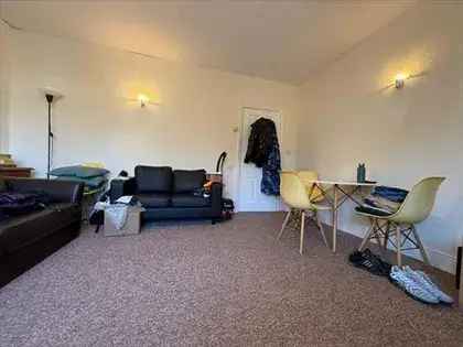 2 Double Bedroom Flat Polygon Southampton Available June 15