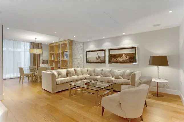 Mews house to rent in Knightsbridge, London SW7