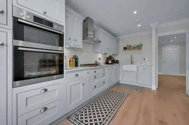 Charlotte Lodge, Foley Mews, Esher, Surrey, KT10 0LR | Property for sale | Savills