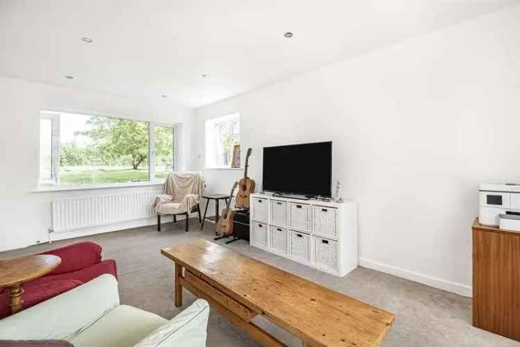 3 Bed Detached House with Studio & Garage - Binfield Heath