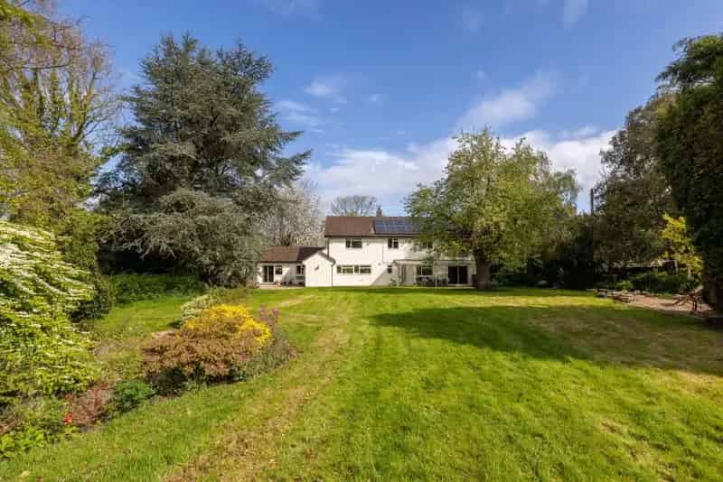 6 Bedroom Detached House to Rent in Ubley Chew Valley