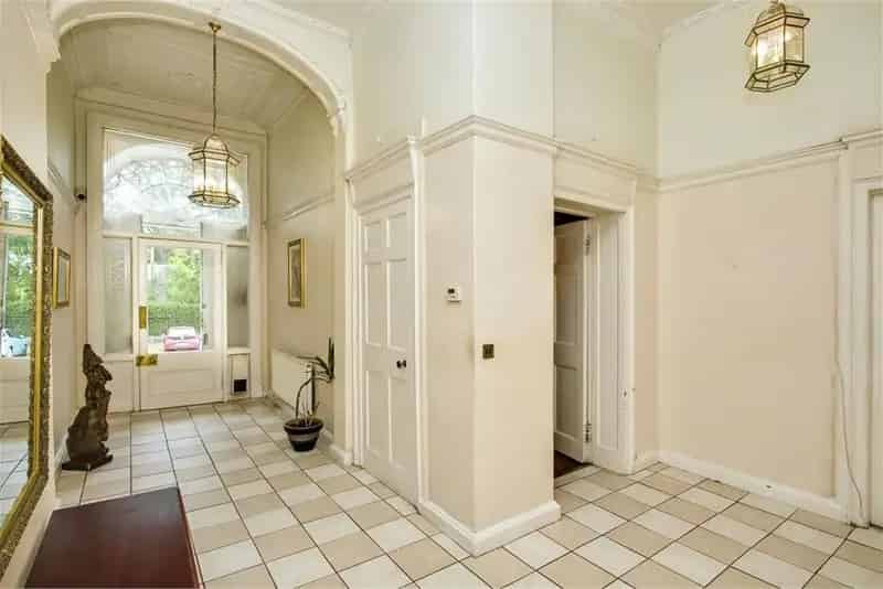 3 Bed Flat New Town Edinburgh A-Listed Georgian Building Private Gardens