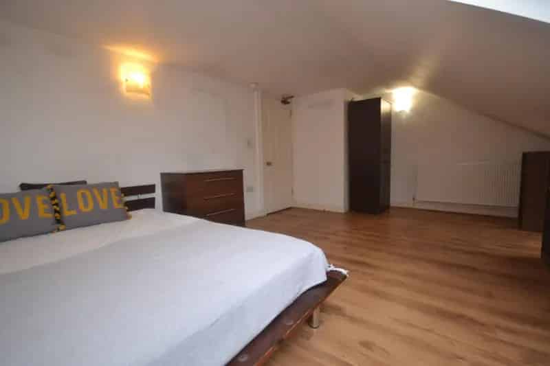 6 Bedroom Shared House in Wokingham Town Centre