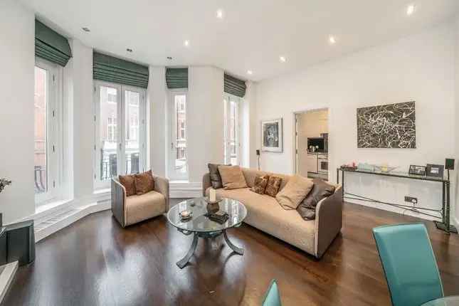 Flat to rent in Park Street, London W1K