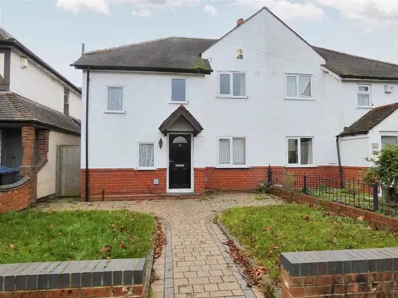 3 Bedroom Semi-Detached House for Sale