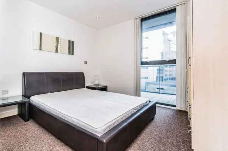 1 Bedroom Flat for Sale Salford M50 Modern Apartment with Balcony