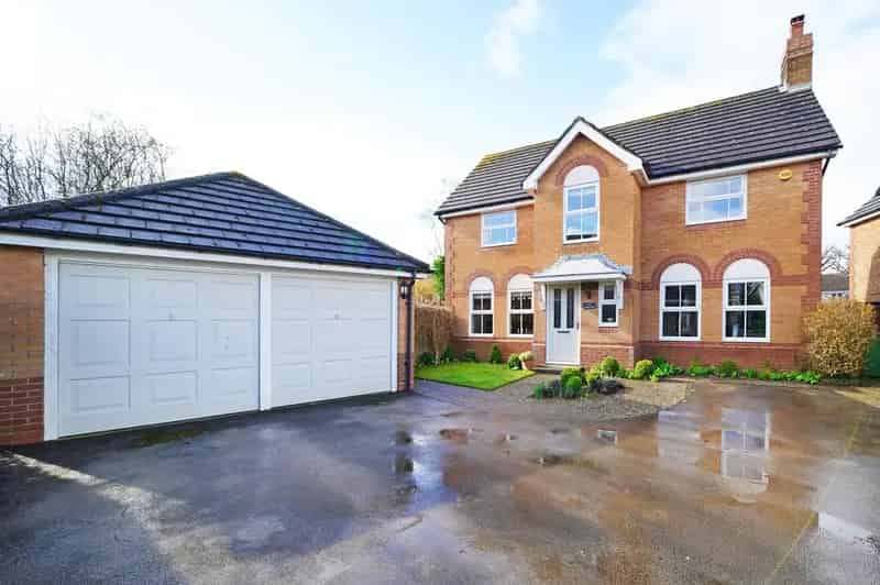 4 Bedroom Detached House for Sale in Solihull