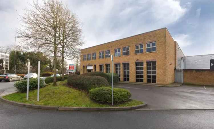 West London Warehouse Industrial Unit To Let