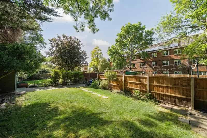 Flat For Sale , Grove Vale, London, England