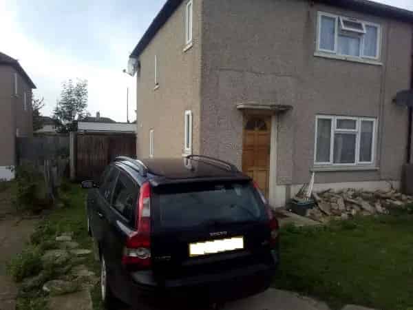 End Terraced House Large Garden Driveway