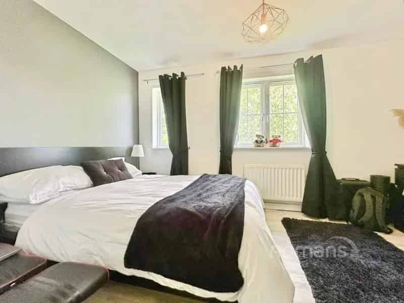 2 Bedroom Apartment for Sale Great First Home or Investment