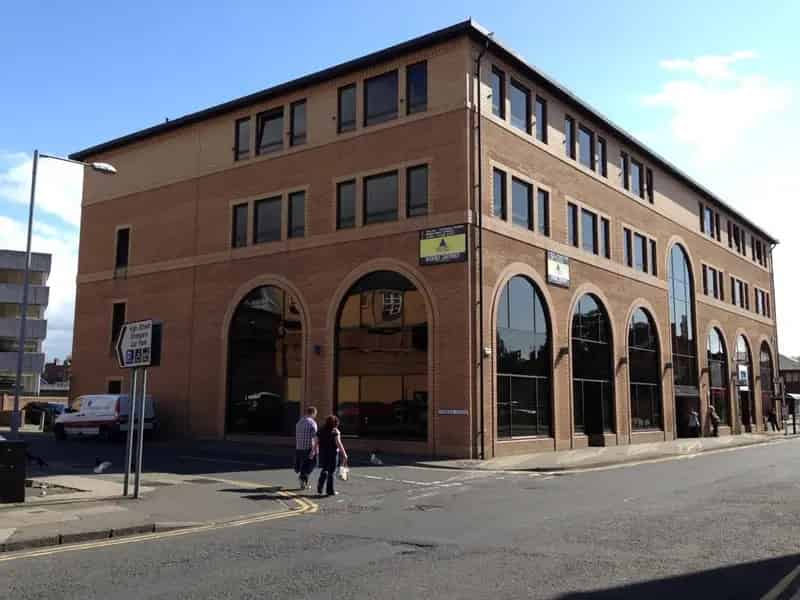 Modern Town Centre Office Suites with Parking