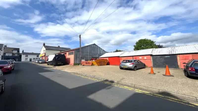 Former National Tyres and Autocare Centre for Sale