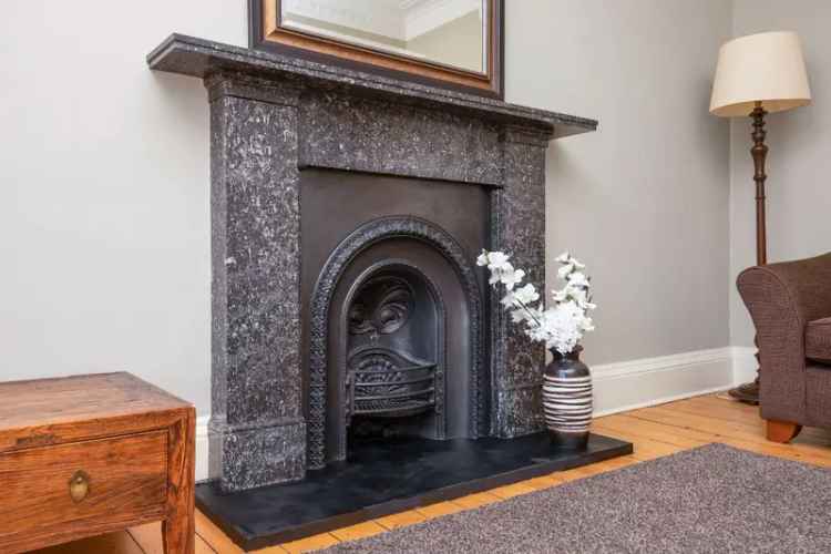 2 Bedroom Flat House to Rent in Morningside