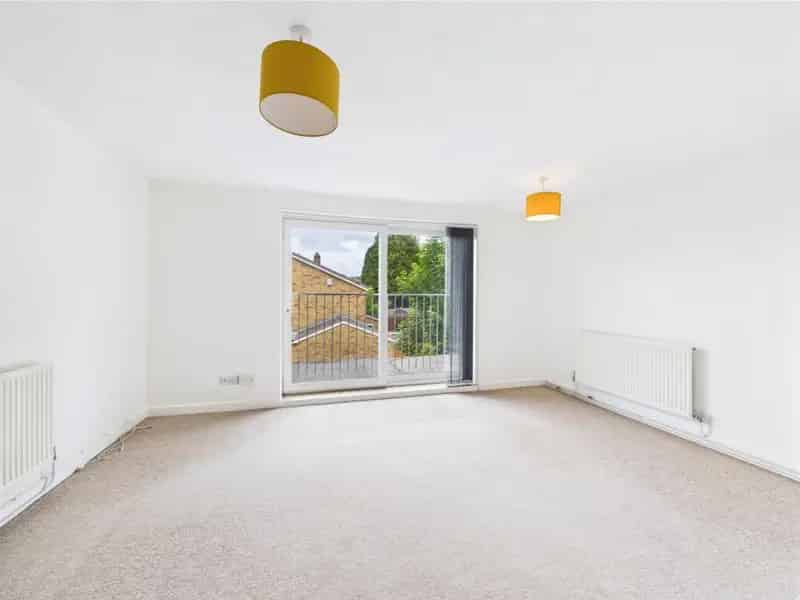 3 Bedroom Maisonette Near Southmead Hospital