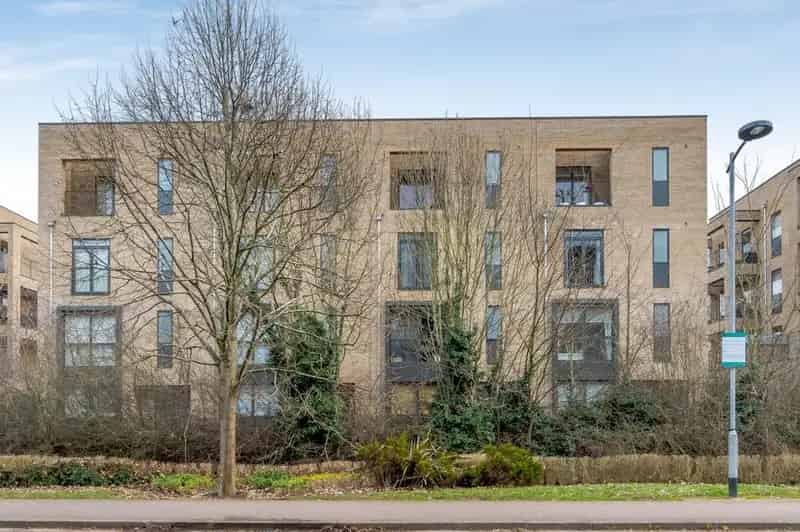 4 Bedroom End Terrace House to Rent