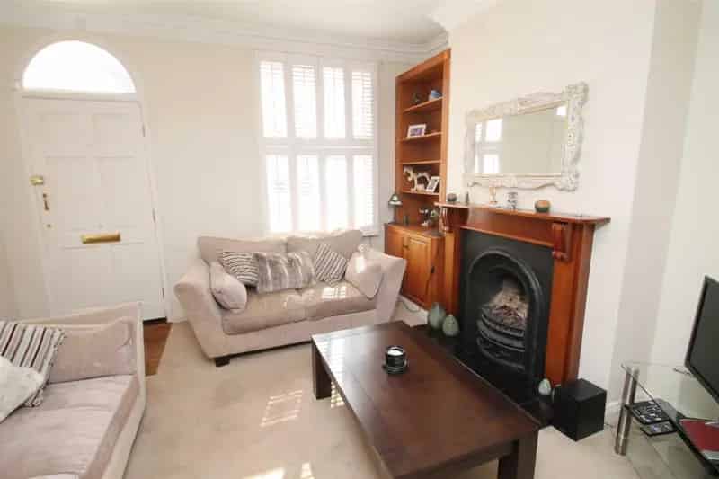 3 Bedroom House for Sale in Clarence Road