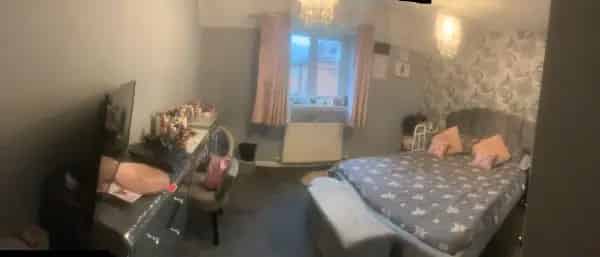 3 Bed End of Terrace House