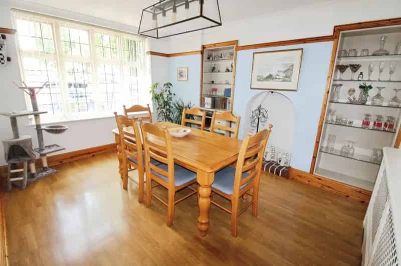 3 Bedroom Semi Detached House Small Heath Extended Kitchen Garden Workshops