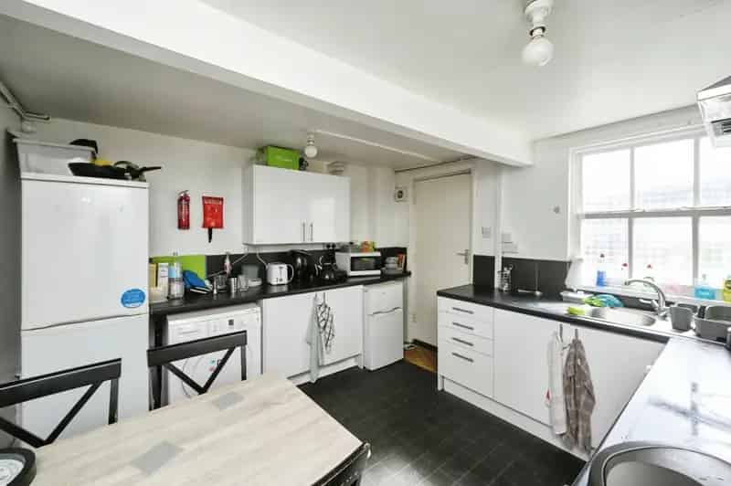 4 Bedroom Student House Lenton Bills Included 24 25