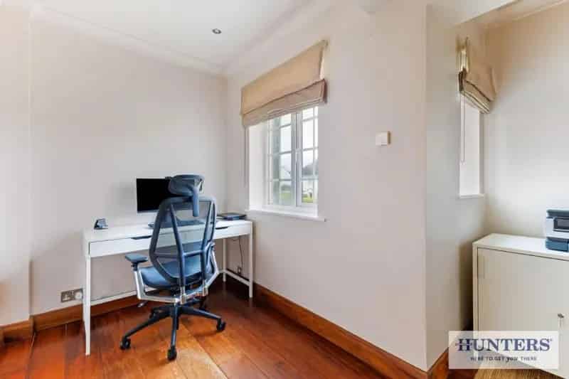 4 Bed Detached House for Sale in Guiseley Tranmere Park