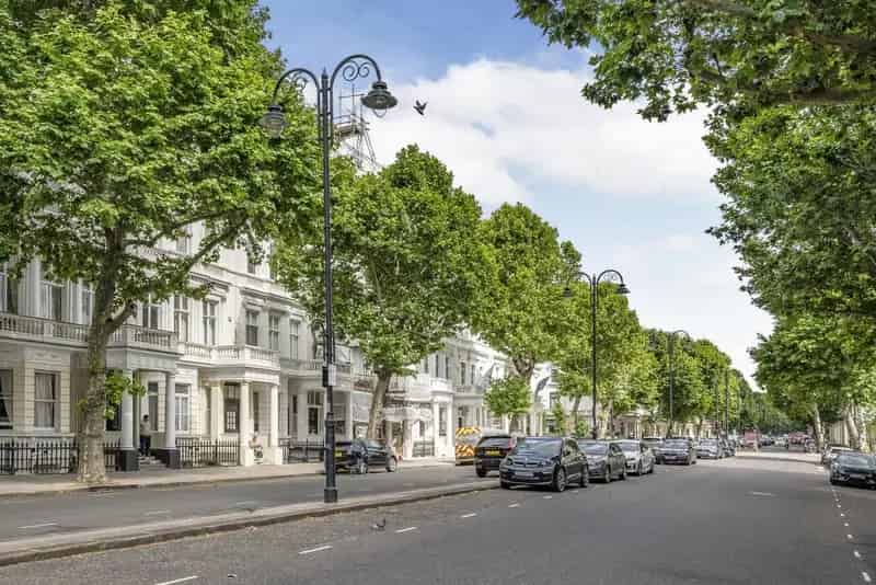 Central London Studio Apartment Near Shops and Transport