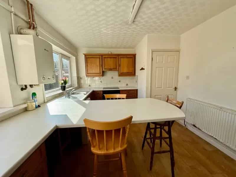 4 Bedroom House For Sale With Solar Panels and Double Garage