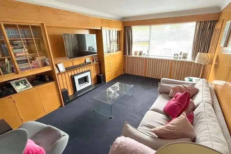 4 bed house for sale