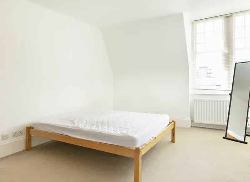 Two Bedroom Period Conversion Apartment Barons Court