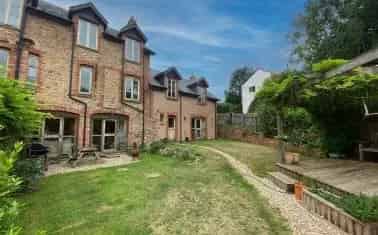 Hackpen Mill Lodge 4-Bedroom Home Near M5 and Amenities