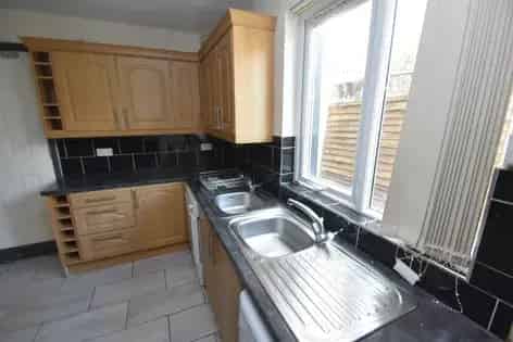 8 Bedroom Student House Cathays Cardiff Bills Included 2025 26