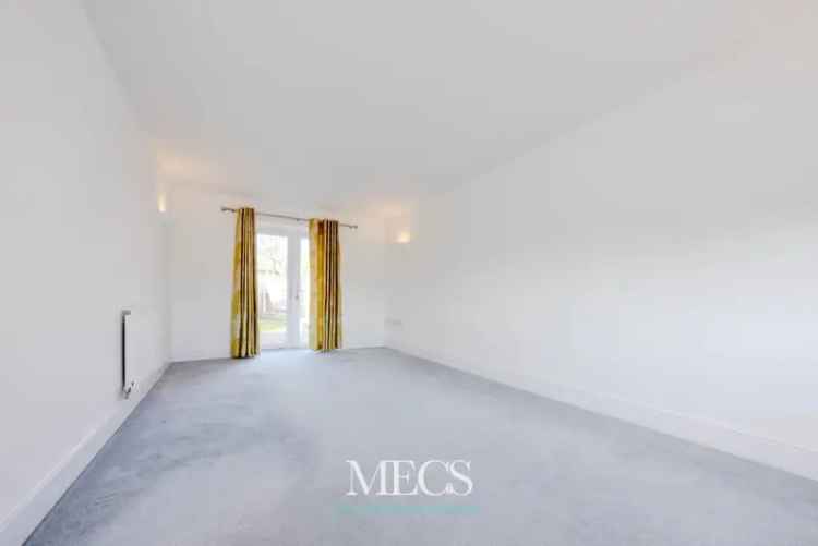 4 & 5 Bedroom Houses Semi Detached and Spacious
