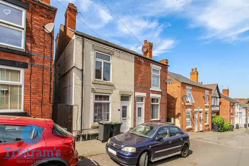 2 Bedroom Semi Detached House to Rent