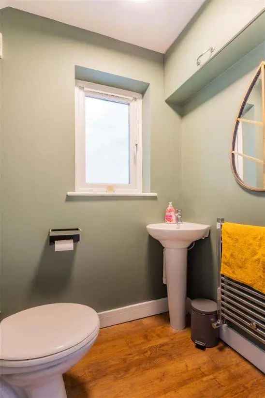 5 Bed Semi-Detached House for Sale in Cardiff