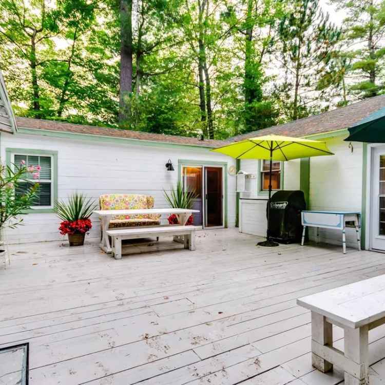 3 Bedroom Cottage Near Ottawa River Beach