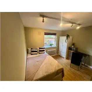 1 Room Studio Flat 34m² in London Chiswick All Bills Included