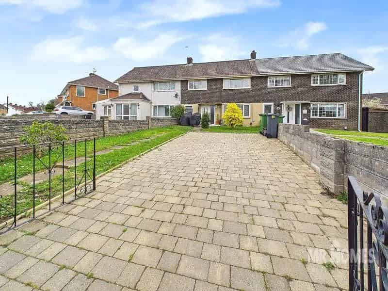3 Bedroom Terraced House for Sale No Chain