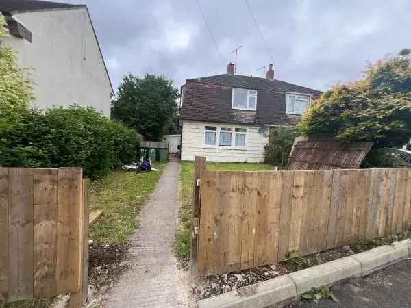 Large 3 Bedroom House in Frome with Garden and Shed