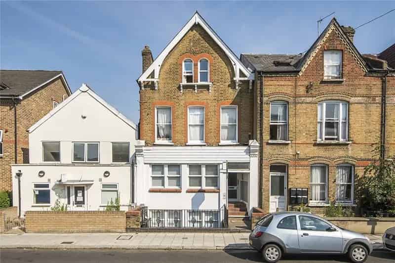 1 Bedroom Flat for Sale in Central Balham