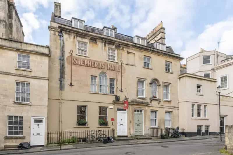 1 Bedroom Apartment for Sale - Queen Square