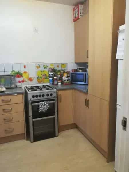 2015 Built 2 Double Bedroom House Near Tube Station