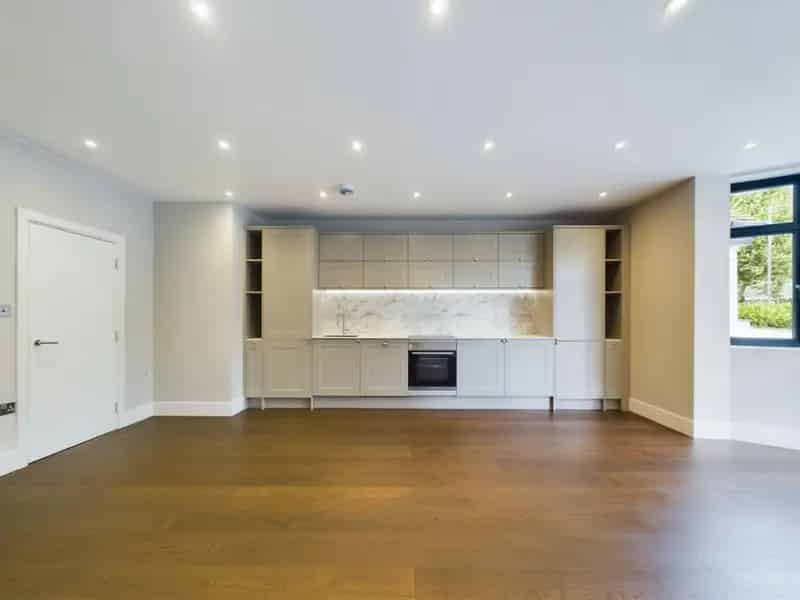 Flat For Sale , Chevening Road, London, England