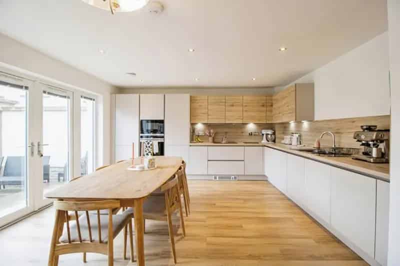 5 Bedroom House To Rent