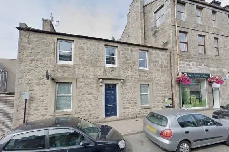 6 Bedroom Flat for Sale in Scotland