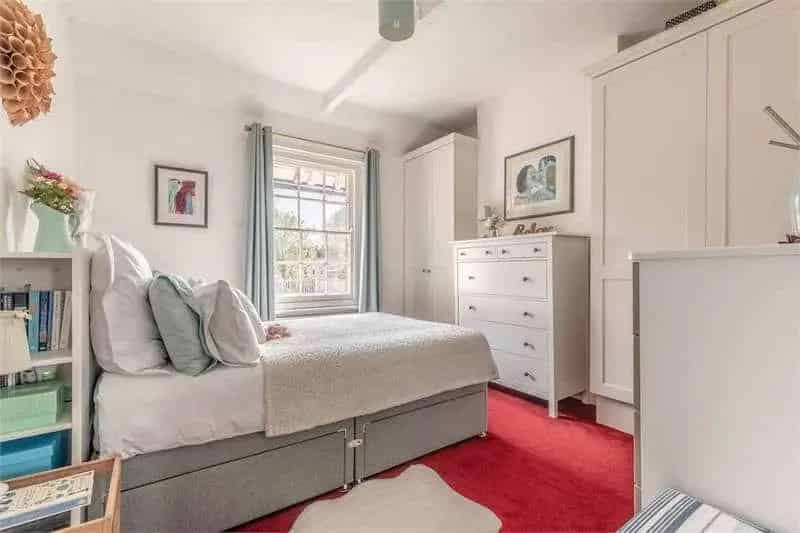 2 Bed Edwardian House for Sale Near Shops and Schools