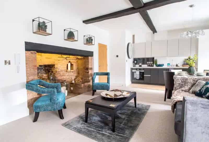 1 Bed Apartment For Sale -  Luxury Lock Up and Leave