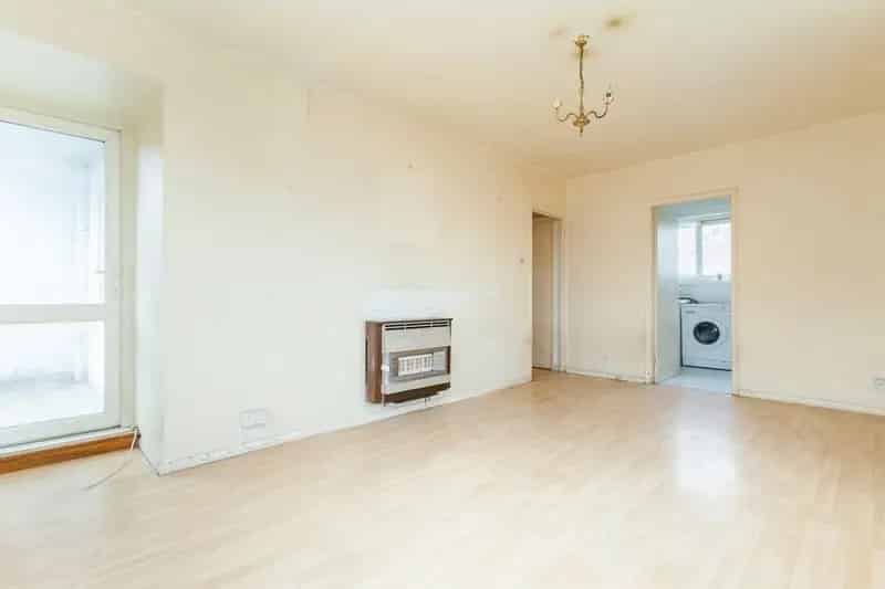 2 Bedroom Apartment House to Rent